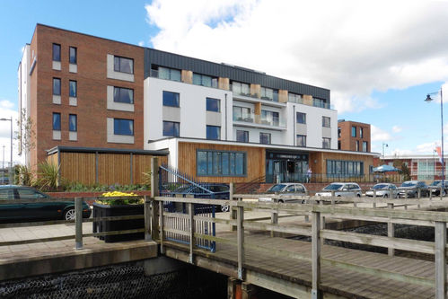 The Commissioners Quay Inn Exterior