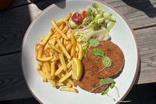 The Yard Coffee, Bar & Kitchen Food / drink