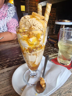 Waggon & Horses Food / drink