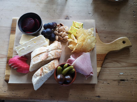 Periwinkle Bistro Food / drink