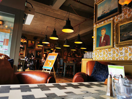 Delfino Lounge Interior