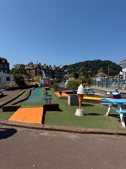 Jubilee Cafe and Crazy Golf Venue / activity