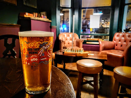 The Robin Hood Pub Sherwood Food / drink