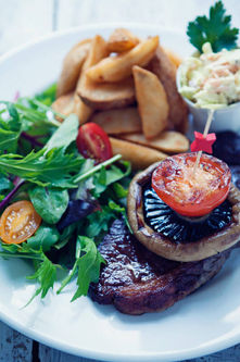Bayards Cove Inn Food / drink
