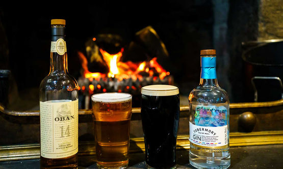 The Oyster Inn & Gluepot Bar Food / drink