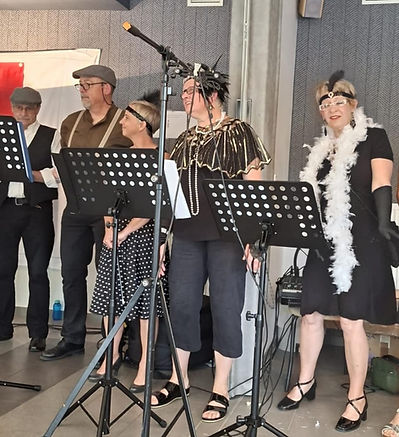 Musette by CEP propose des animations musette chant, accordéon, danse. Valse, marche...