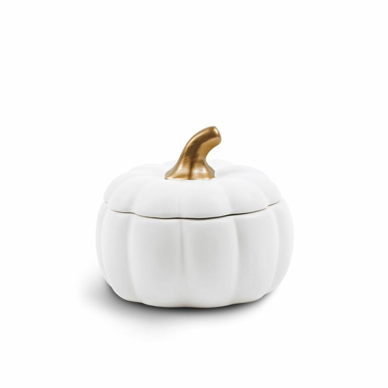 Manor Road - Pompion Matte White Candle - Sugared Plum