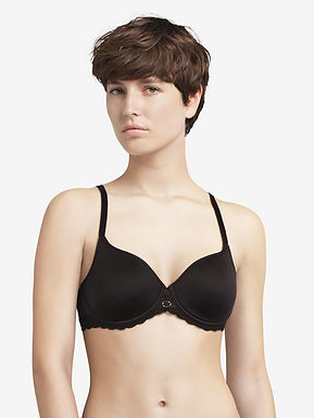 Chantelle Parisian Allure Covering Spacer Bra