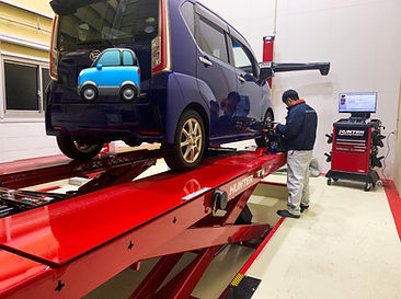 有限会社白新車体アライメント測定