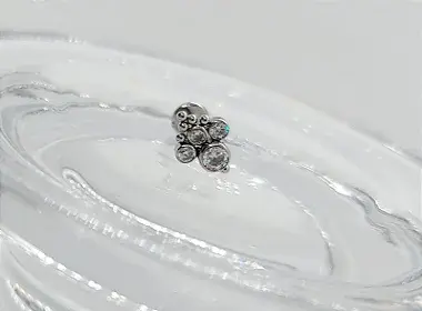 Miniatura: Labret Four Indiano