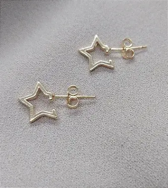 Brinco Estrela Vazada