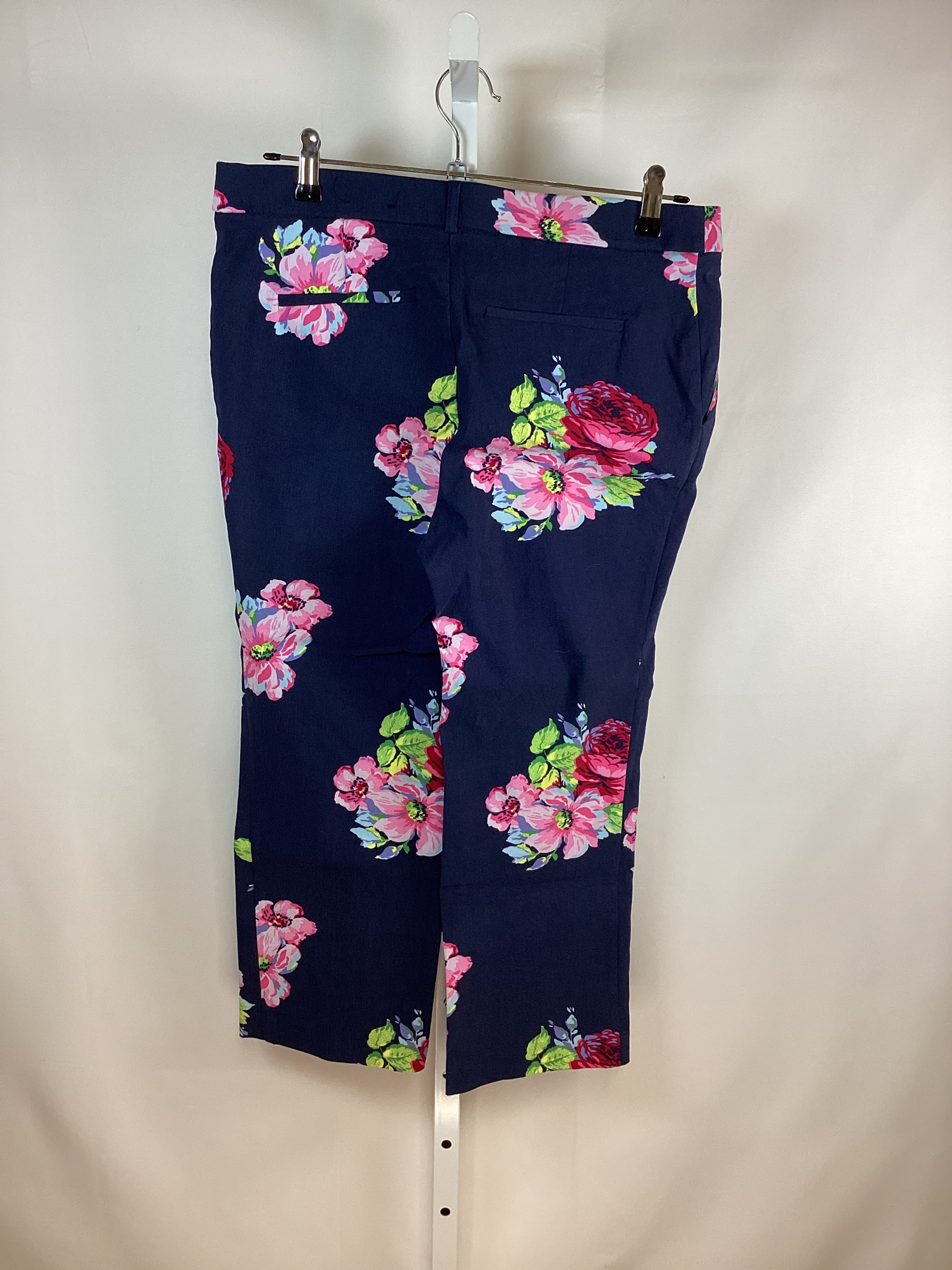 Jules & Leopold Capri Size M