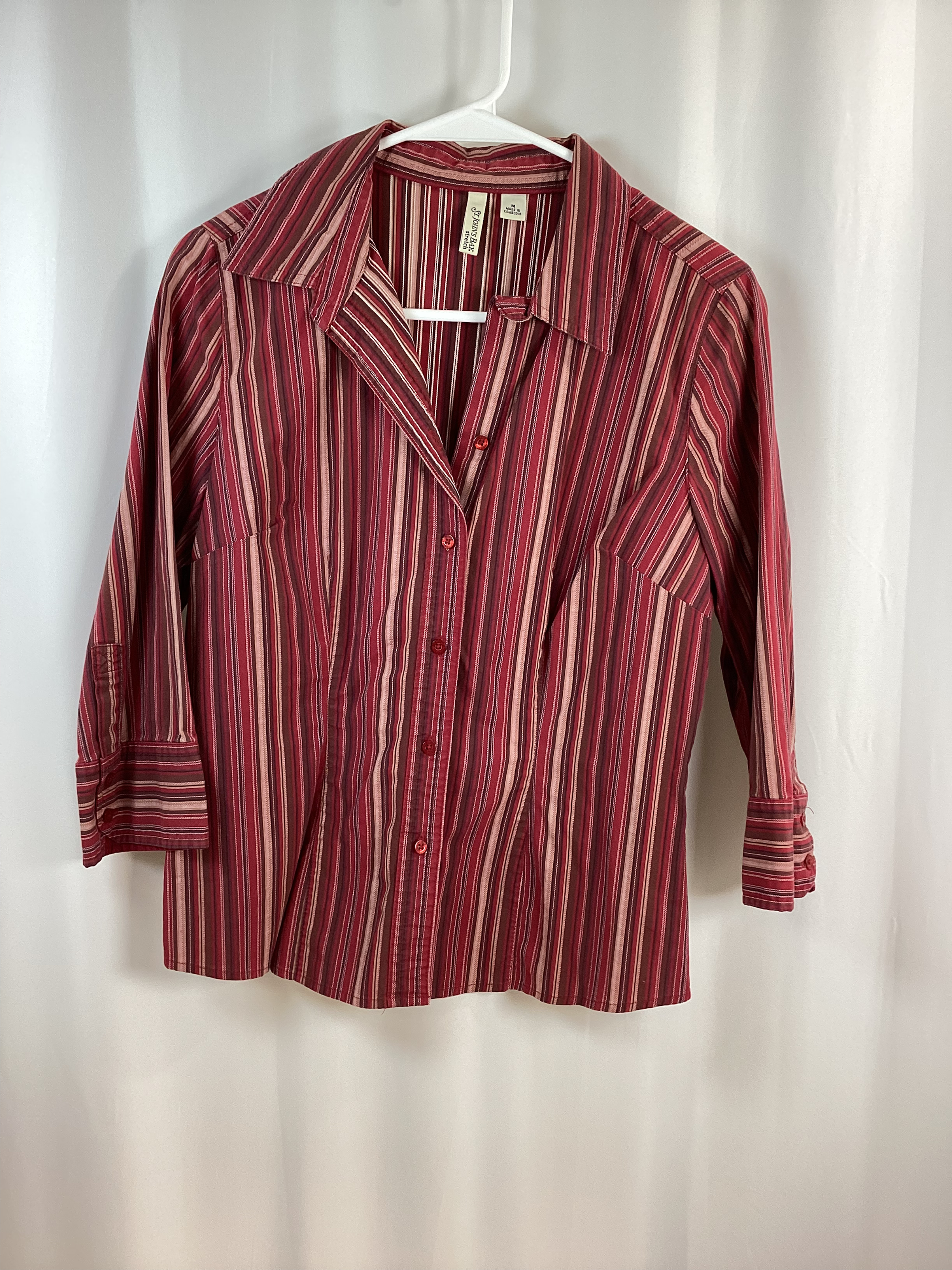 Women's St John Bay Button Down Size M