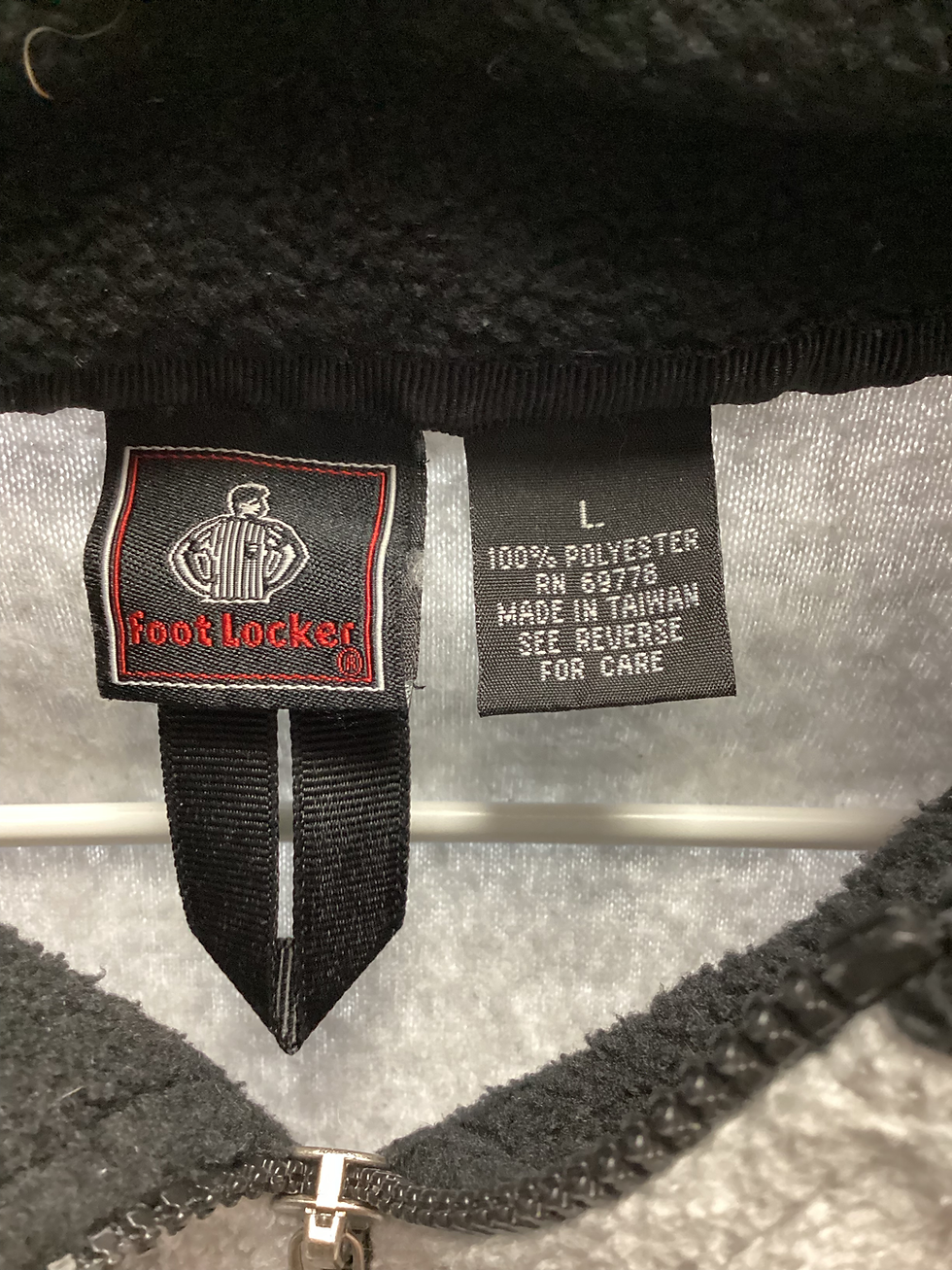 Thumbnail: Men's Footlocker Fleece Pullover Size L