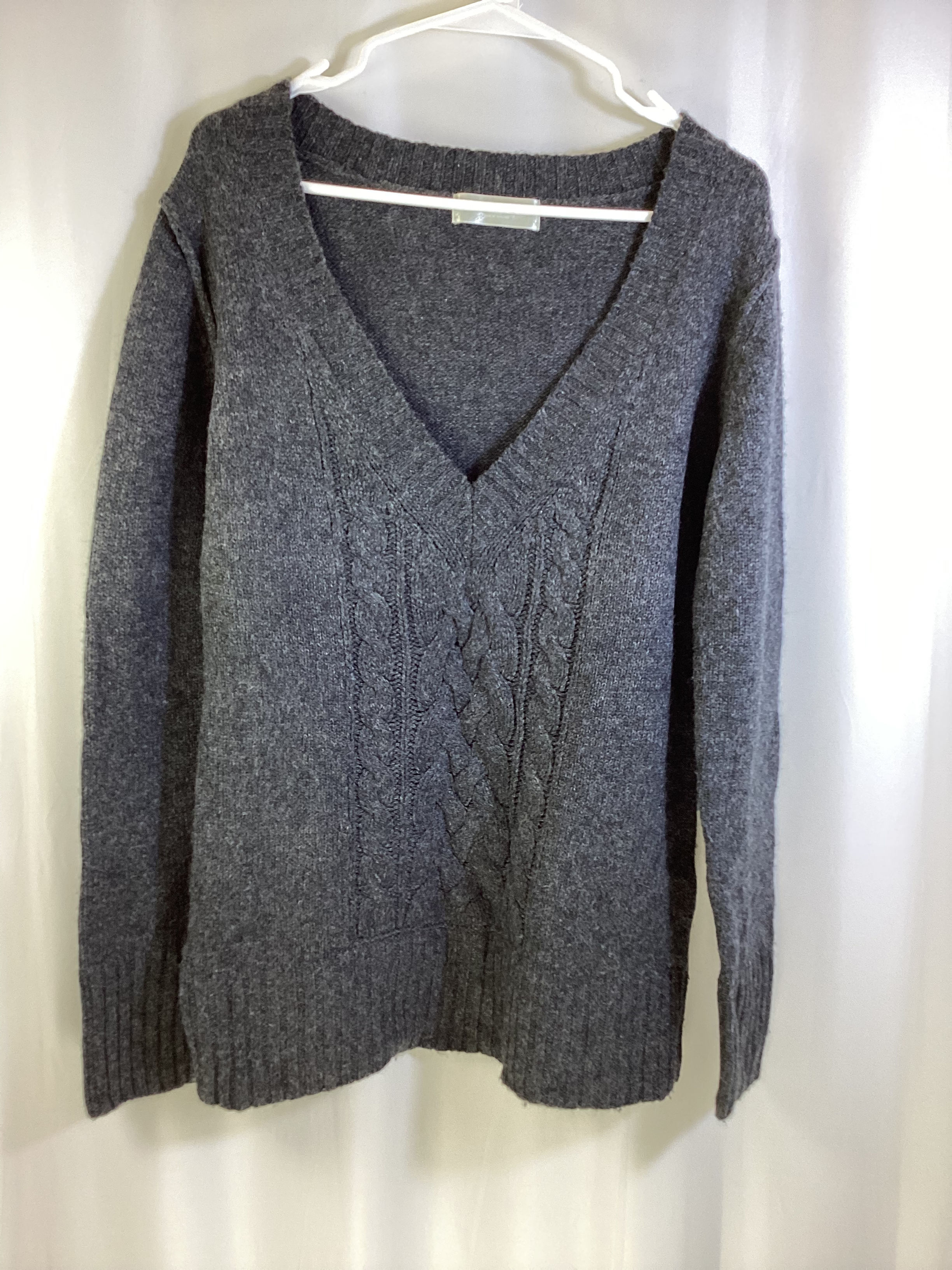 Old Navy Sweater Size L
