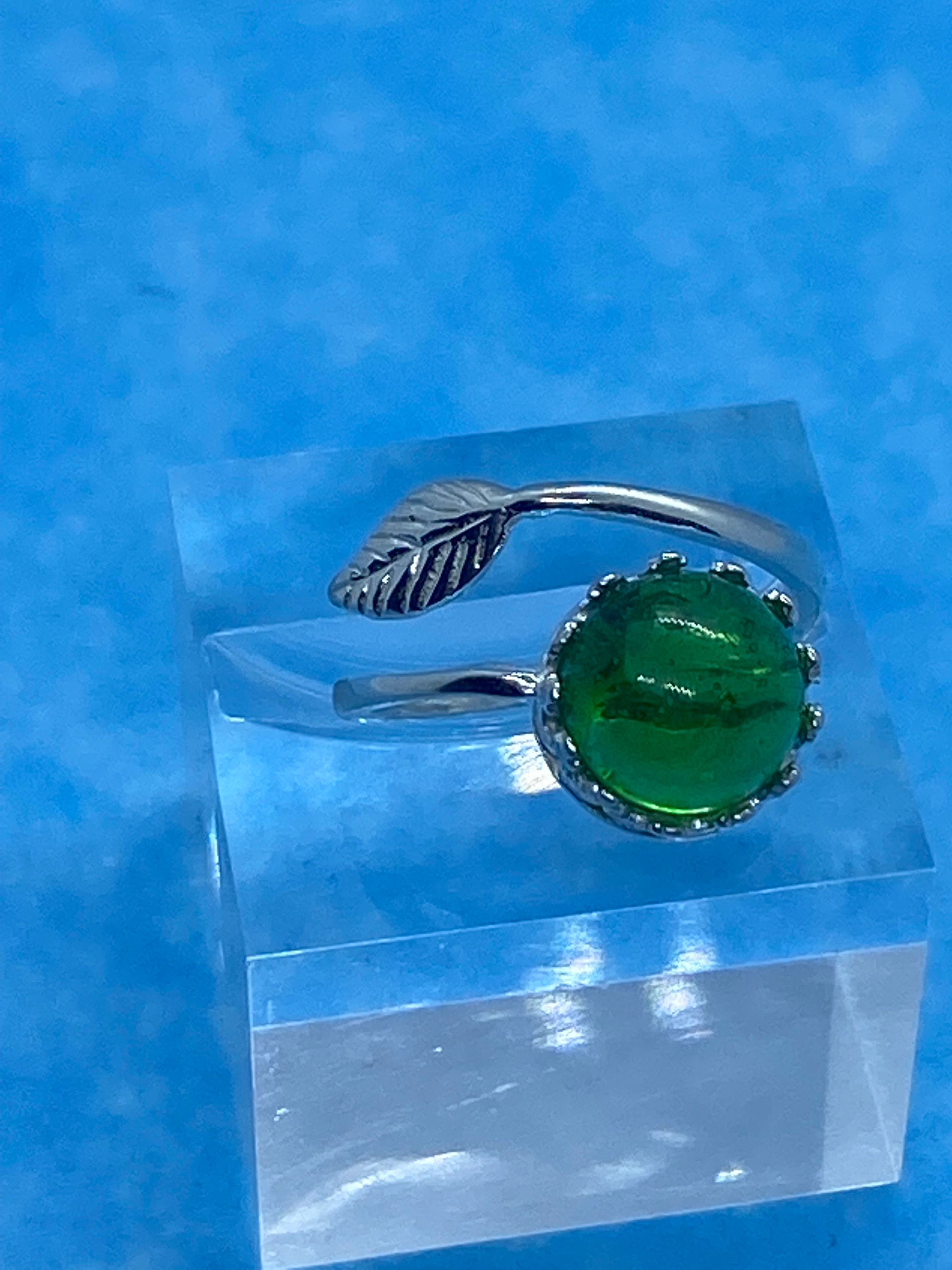 Tanqueray Feather Ring