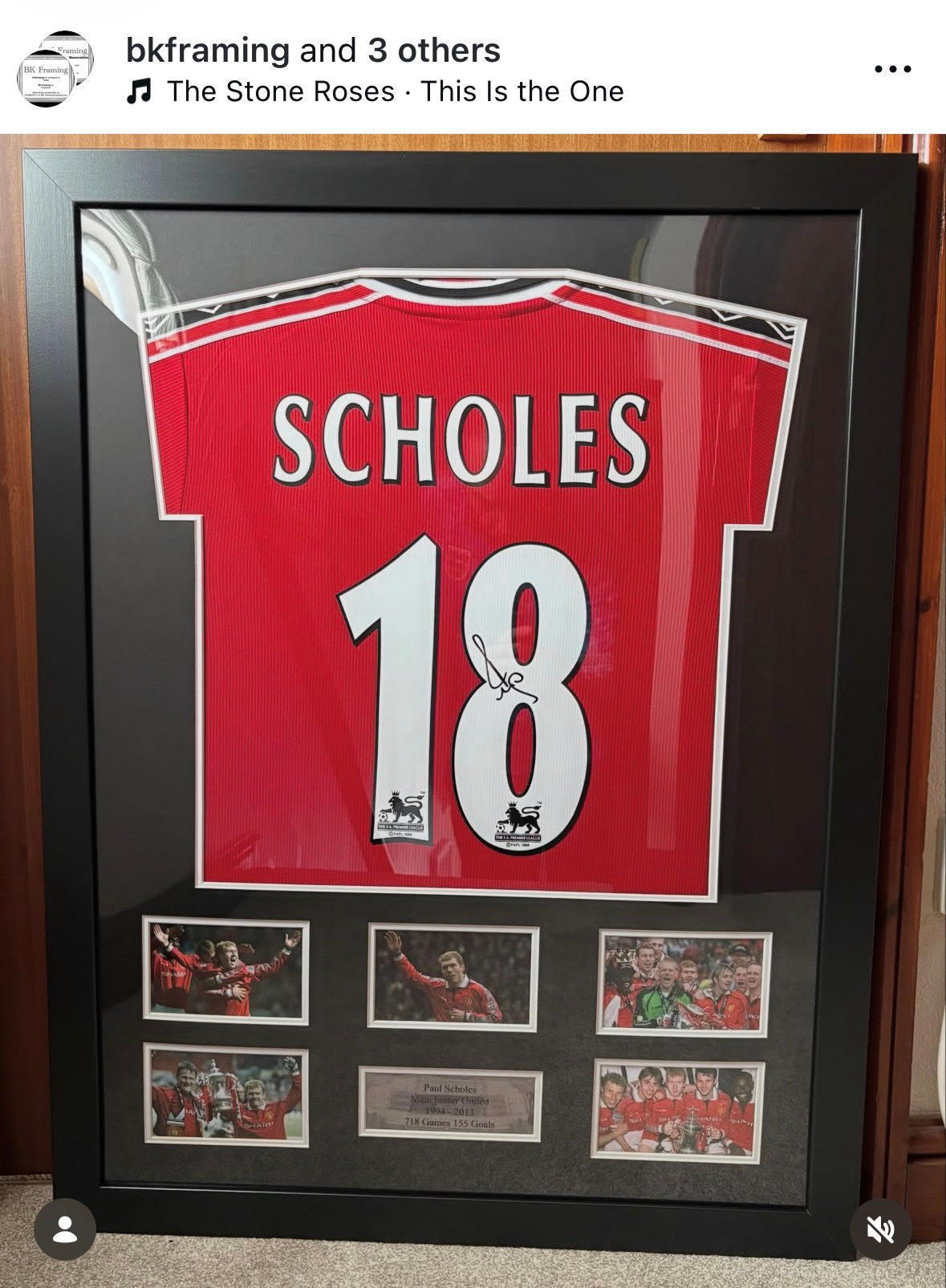 Paul Scholes Signed & Framed 1998-2000 Manchester United Home shirt
