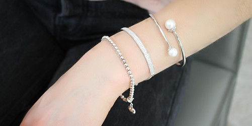 hand with jewellery.jpg