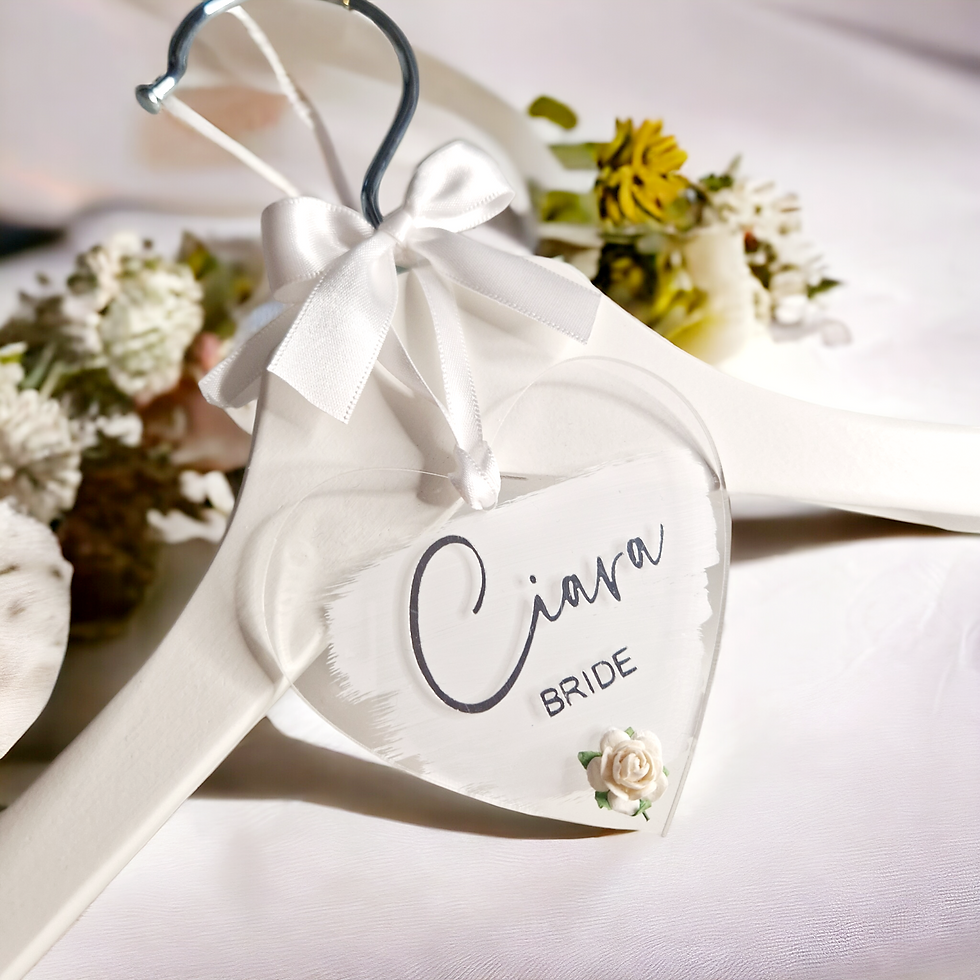 8cm acrylic wedding hanger tag