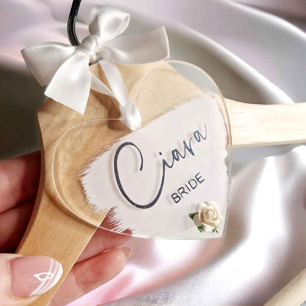 8cm acrylic heart hanger tag