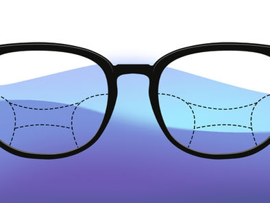 近視加老花，戴近視眼鏡看近模糊，40歲以後常見的現象