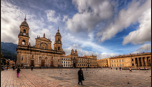 colombia bogota Plaza_de_Bolivar,_Bogota