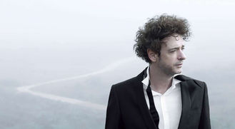 LA MADRE DE CERATI LO RECUERDA COMO UN "APASIONADO" TRAS DOS AÑOS DE SU MUERTE