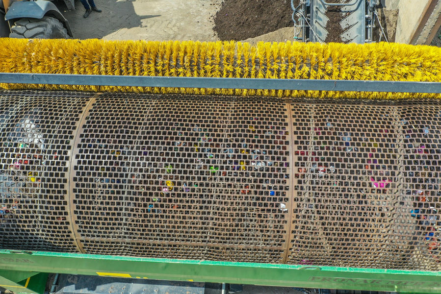 Müllsortieranlage: Recyclingprozess in Aktion
