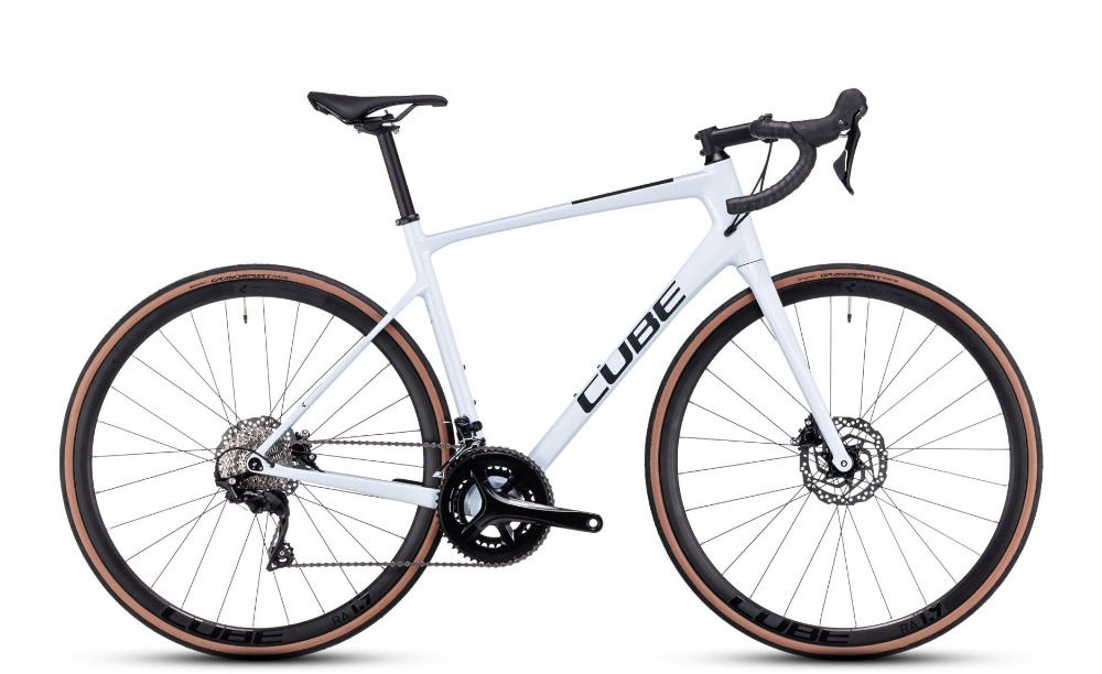 Vélo Route Cube Attain GTC Race flashwhite´n´black Taille 58