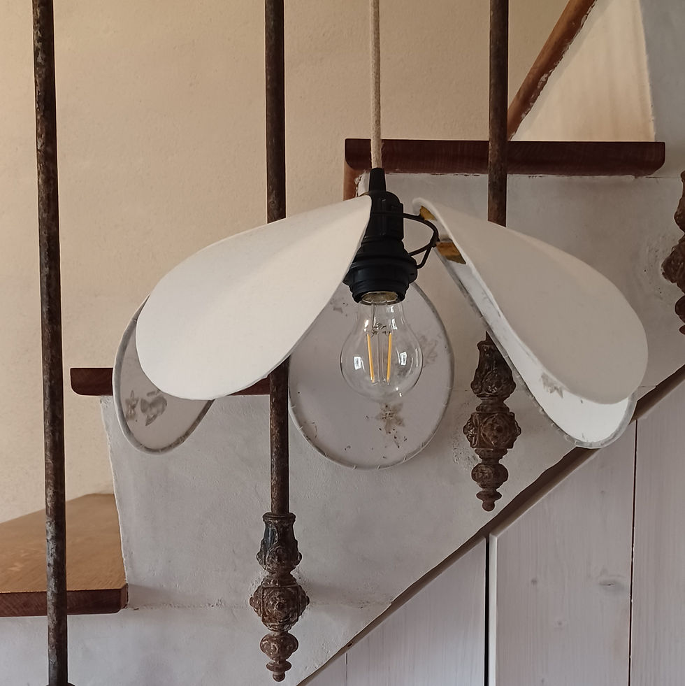 Miniature : COSMOS lampe fleur artisanale en coton écoprint ambiance