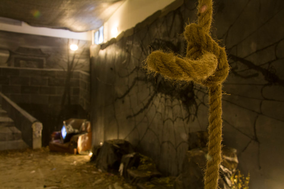 Zong Ning-The Call of Utopia_Installation view Herzeliya Museum Israel, 2016_5.jpg