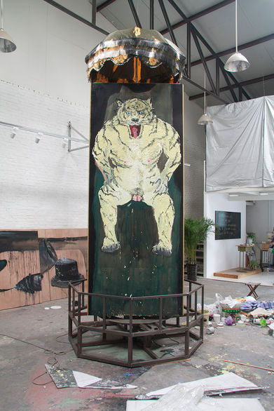 Zong Ning宗宁_The end is Nigh-7永逝降临-7, 2016, 绘画装置_木,铁,旋转马达,伞,丙烯和其他综合材料 Painting install