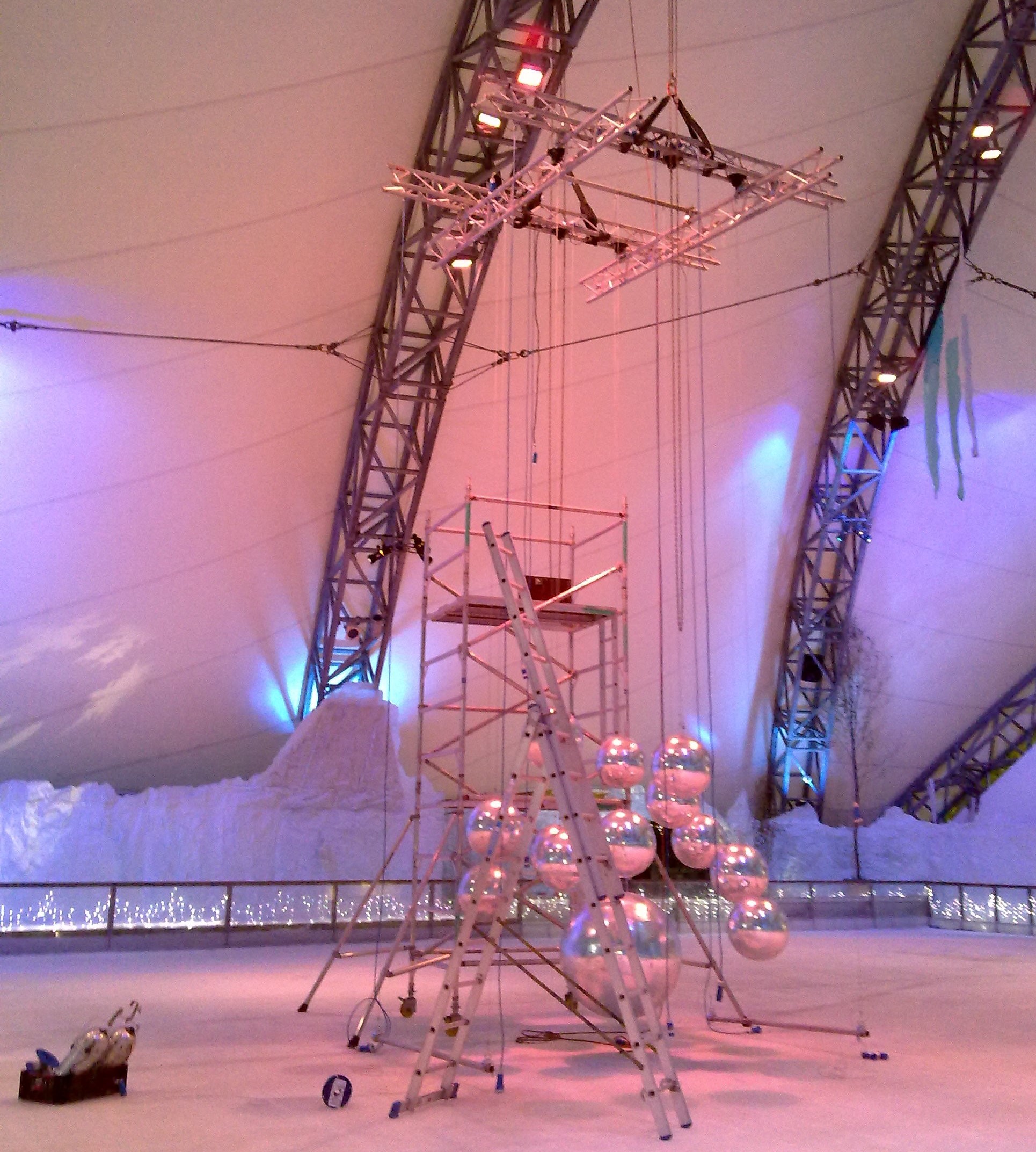Giant chandelier making