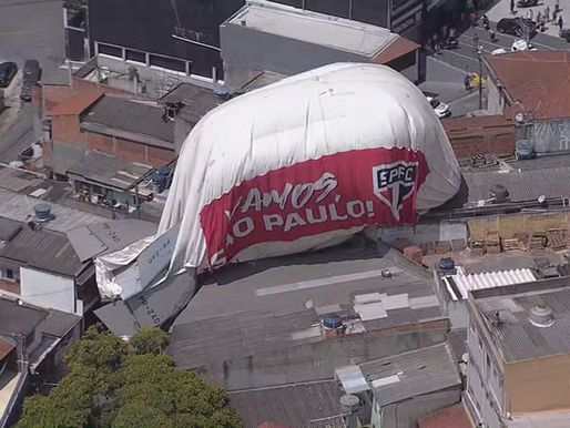 Dirigível cai na cidade de Osasco, na Região Metropolitana de São Paulo.