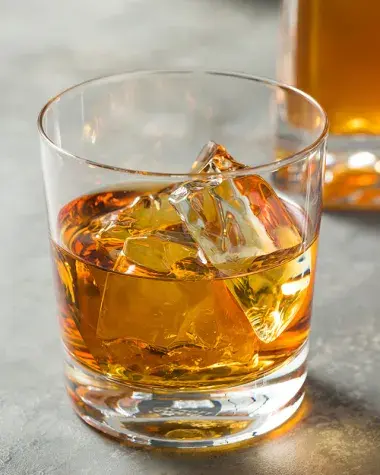 whiskey-on-the-rocks-380.webp