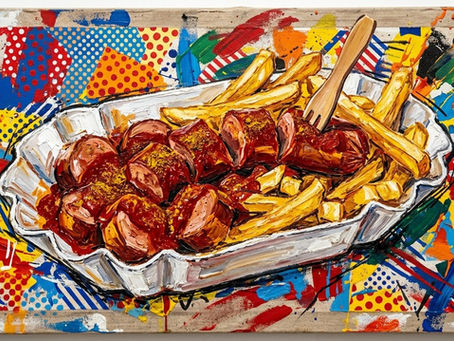  Currywurst with Fries (Currywurst Pommes Frites)