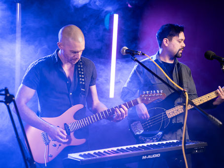 Coldplay’s Influence on Today’s Music: Who’s Carrying the Torch?