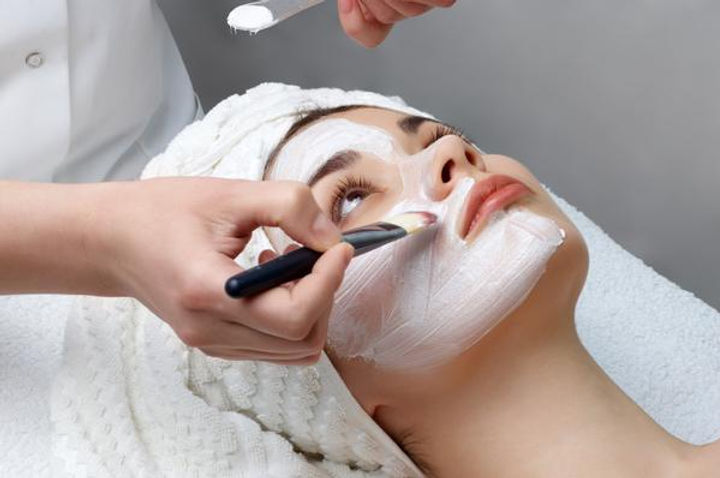 Anti-Aging-Facial_grande.jpeg