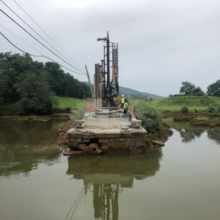 DINGEMAS-ESTRUCTURAS-INGENIERIA-ASTILLERO-VILLAESCUSA-CANTABRIA-PUENTE-HIERRO-CICLISTA-SOL