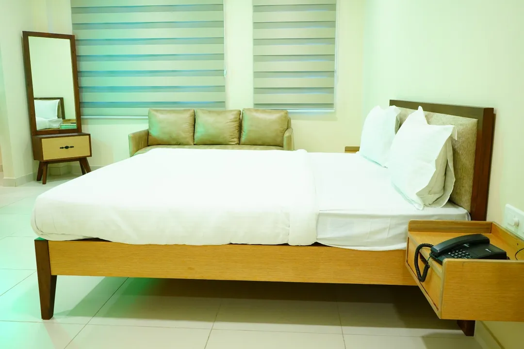 Hyderabad Getaways Exploring the Diversity of Short Stays and Transit