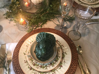 [Warm & Cozy Table for Thanksgiving]