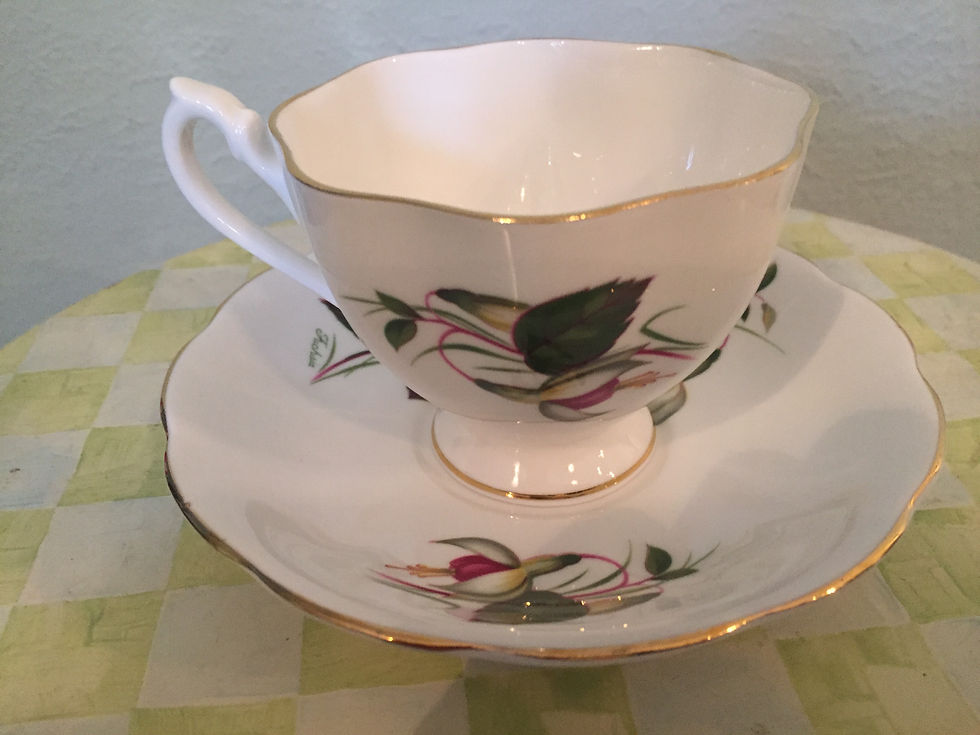 Thumbnail: Queen Anne Fuchsia Teacup