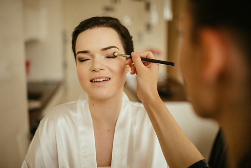 Porocno licenje. Naravno licenje. Subtilno licenje. Priprave na poroko. Lepota