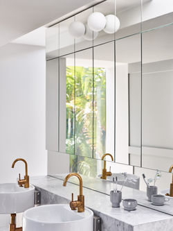 LINEBURG WANG Stack Street_ensuite