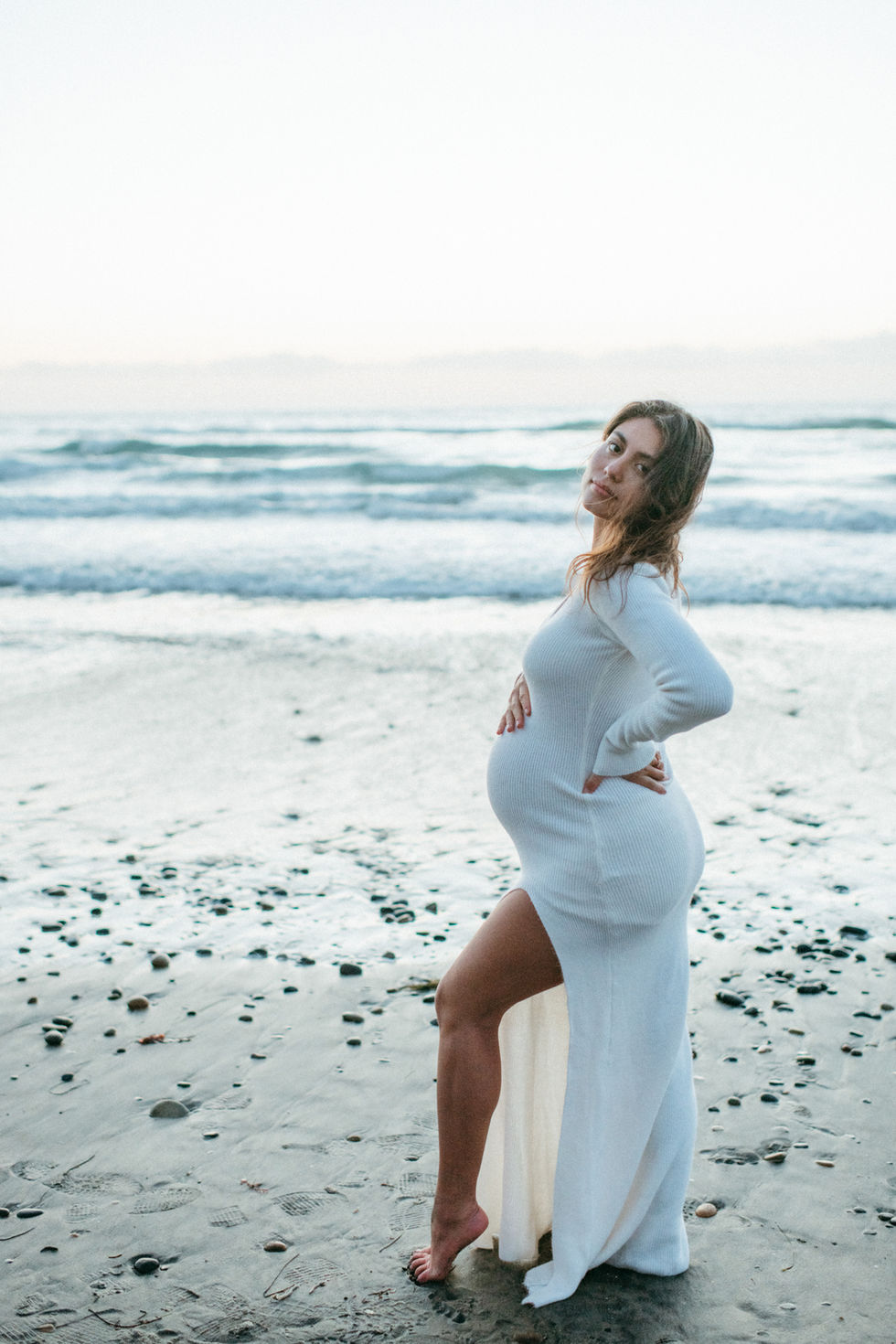 maternity photos at the beach