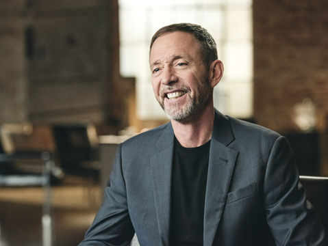 10 Powerful Negotiation Tactics I learned from a Famous FBI Hostage Negotiator