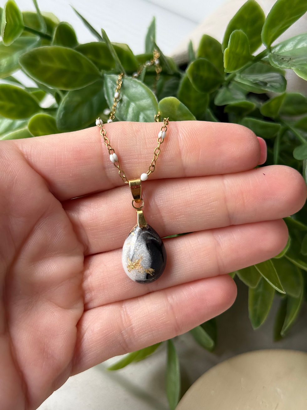 Miniature : Collier goutte nocturne 