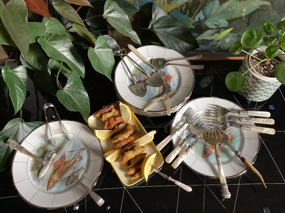 Thumbnail: SARDINE TONGS - KINGS - CIRCA 1930