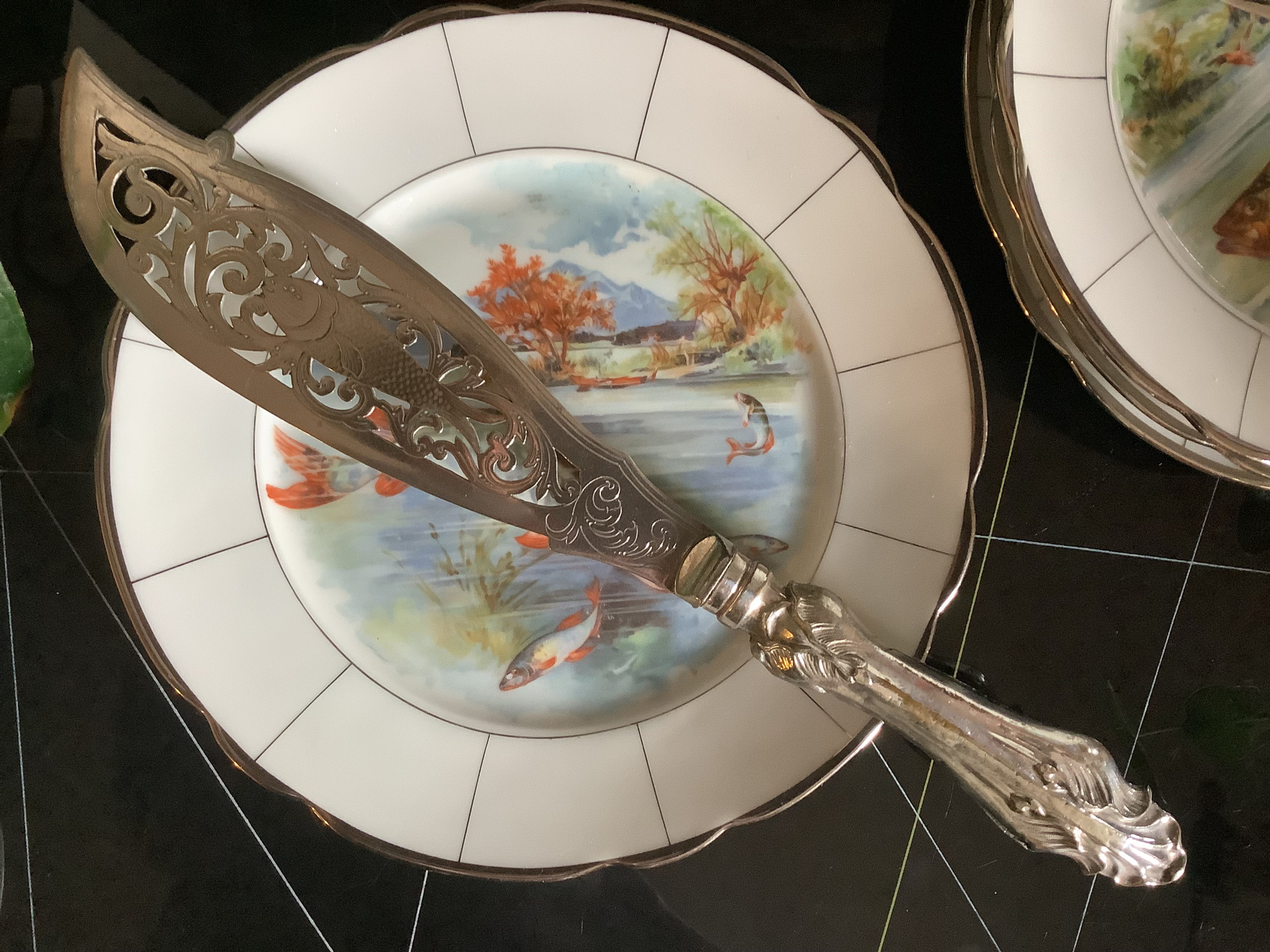 FISH SERVER - VICTORIAN - CIRCA 1860