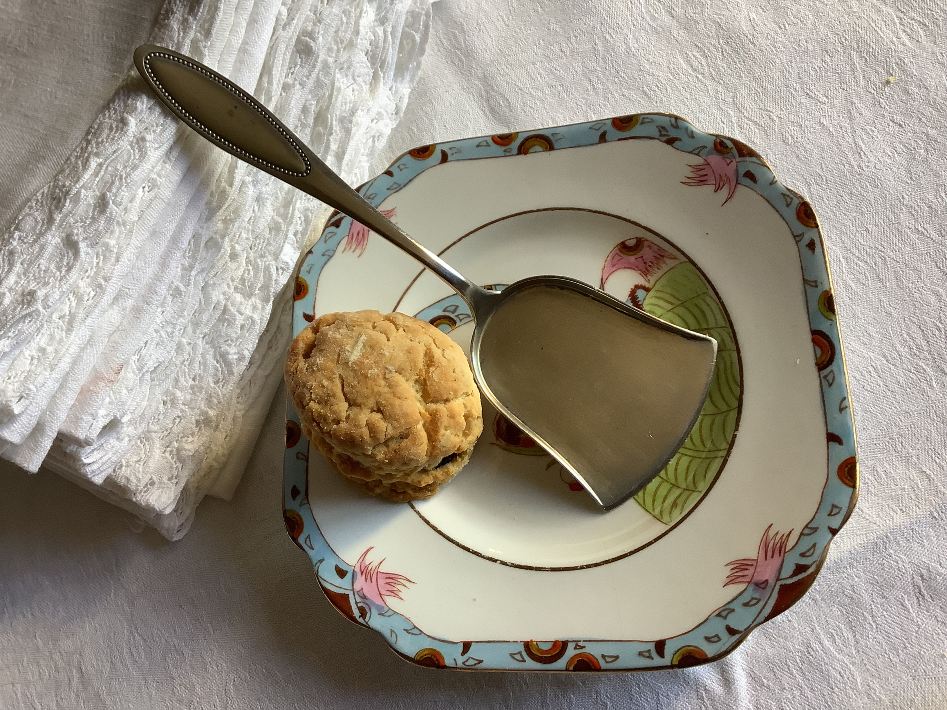 CAKE SERVER - GERMAN - CIRCA 1930